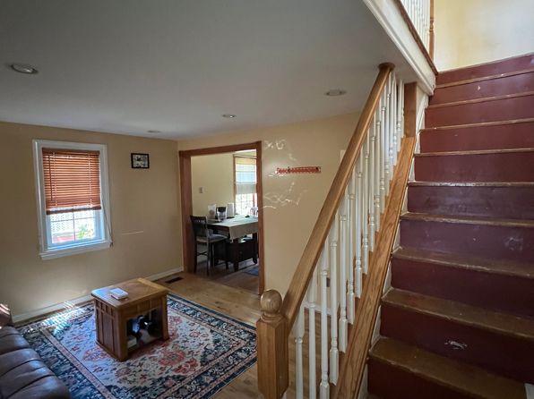 (undisclosed Address)