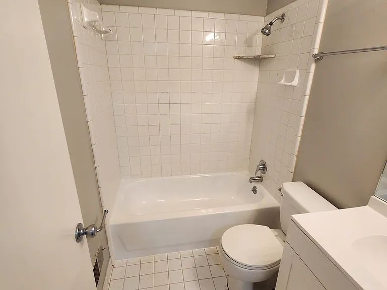 10210 Nola Dr — Photo 20