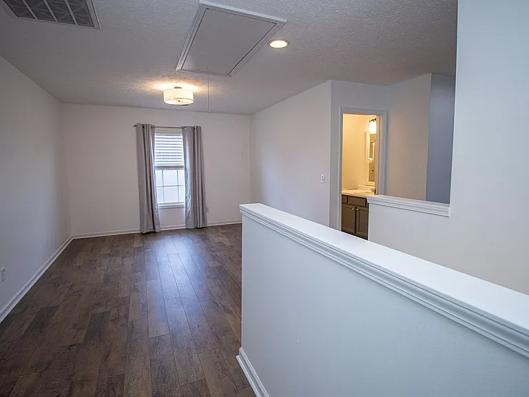 1473 Legion Dr — Photo 20