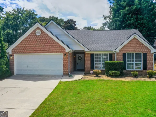 2585 Freemans Walk Dr, Dacula, GA 30019