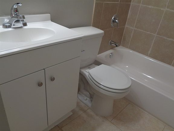 5th image of 4393 E Mallory Ave