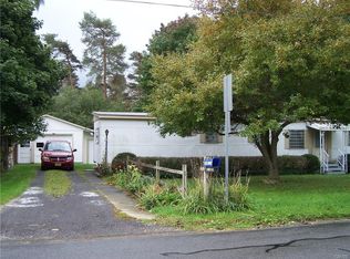 1636 Seminary St, De Ruyter, NY 13052