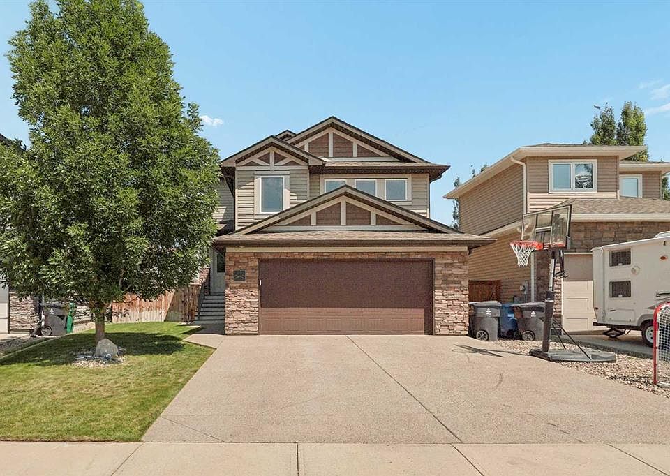 1st image of 19 SW Riverland Close W