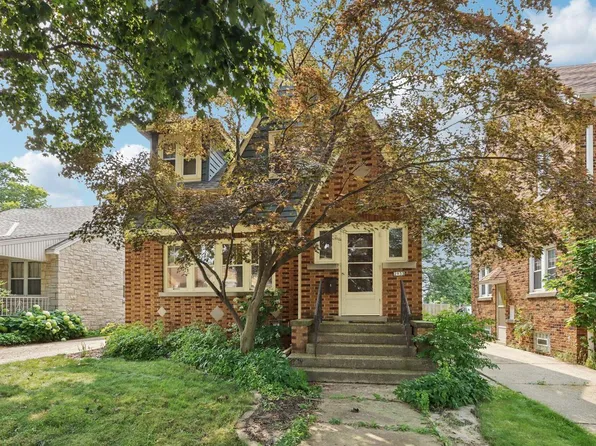 2933 South 45th STREET, Milwaukee, WI 53219