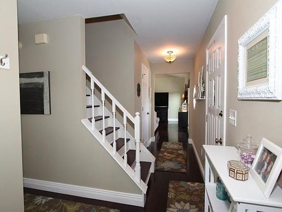4th image of 8727 Heritage Dr