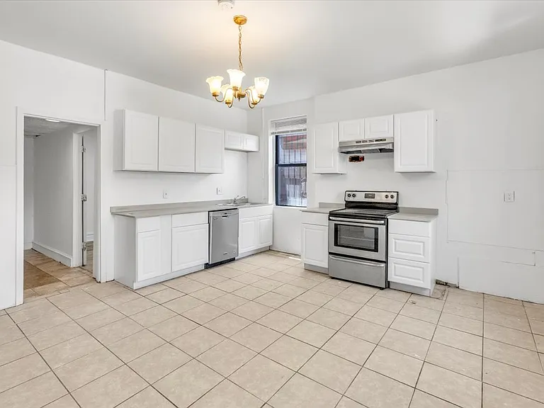 3831 Iowa Ave #1F — Photo 8