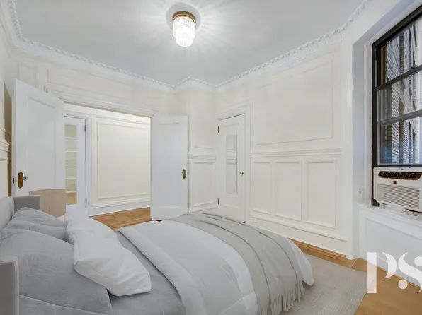 200 West 54th Street 6J image 11 of 11