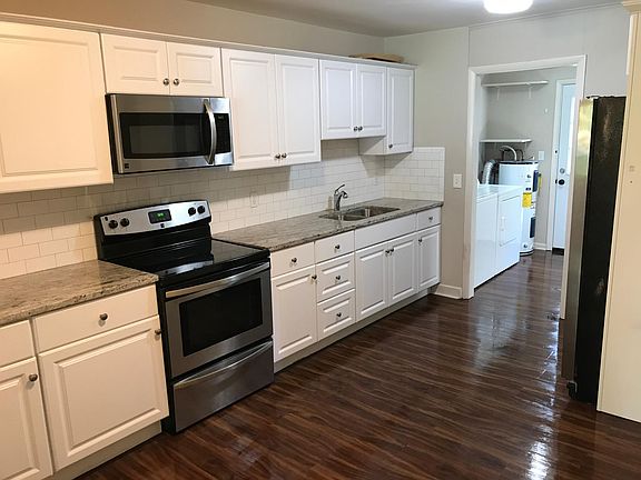 5th image of 3513 Lamar Ave #B