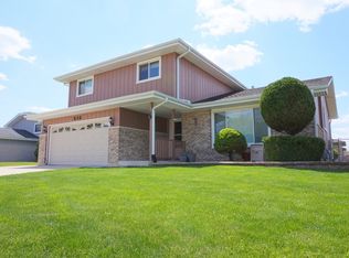 636 Gavin Ave, Romeoville, IL 60446