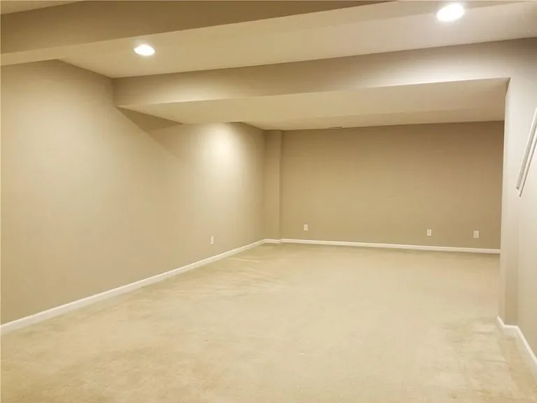 5055 Lake Forest Dr — Photo 33