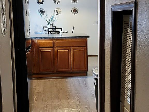 5th image of 7731 Woodlake Vw