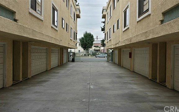 3rd image of 12536 Burbank Blvd APT 2