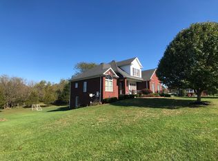 86 Persimmon Ridge Dr, Louisville, KY 40245