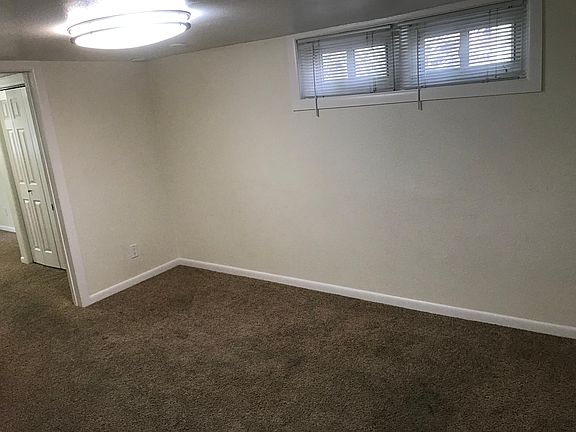 5th image of 2715 1/2 Glenwood Ln