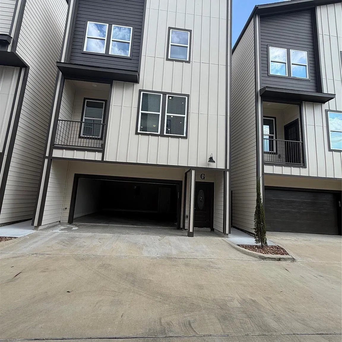 2 bed, 2.5 bath, 1544 sqft, $1,995 — Photo 1