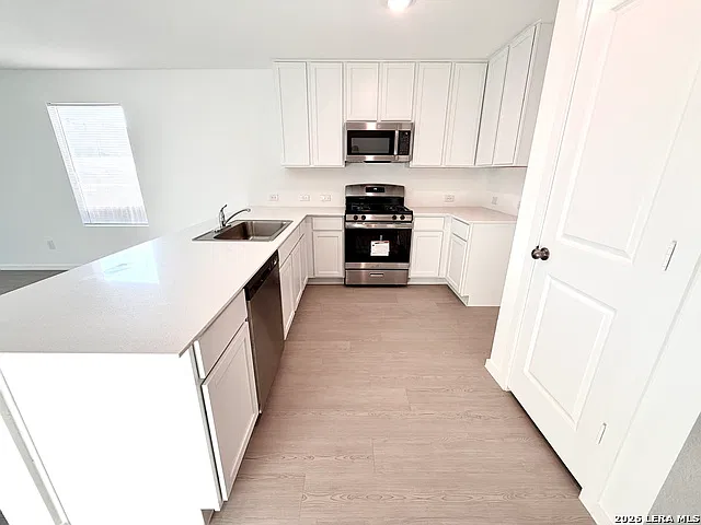 4 bed, 6.0 bath, 1500 sqft, $1,495 — Photo 3