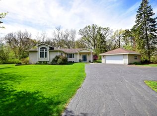 115 Forest Ave, Roselle, IL