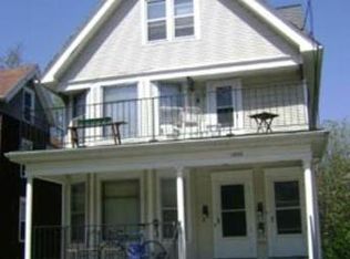 1040 Jenifer St APT 2, Madison, WI 53703