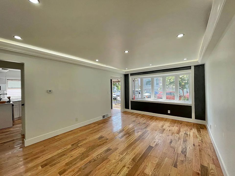1st image of 3108 Grace Ave #1