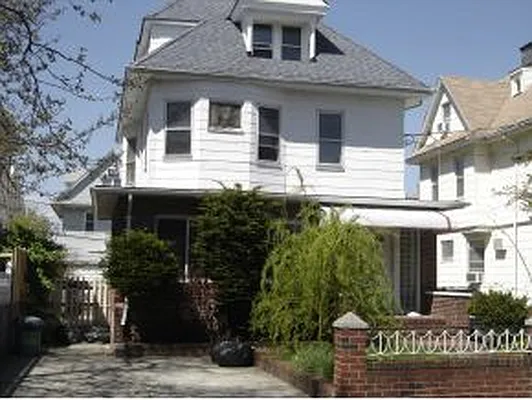 Sold by Sav A Lot Realty Inc | media 2