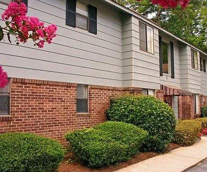Cooper Cove Apartments — Photo 2