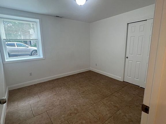 5th image of 23 Vfw Pkwy APT 1