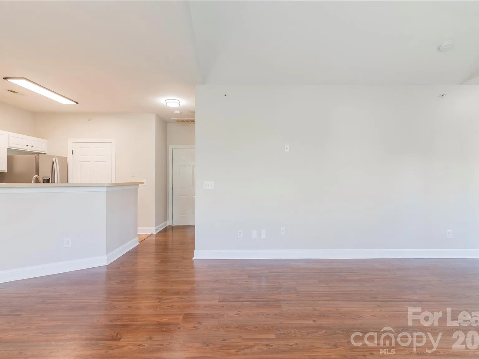 6716 Mallard Park Dr — Photo 4