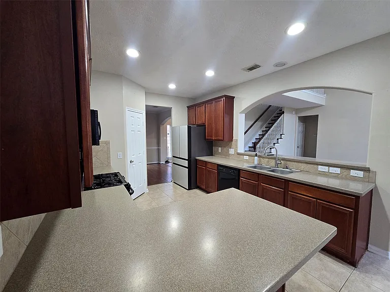 12331 Natchez Park Ln — Photo 7