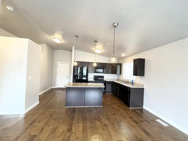 621 W Koins Way — Photo 10