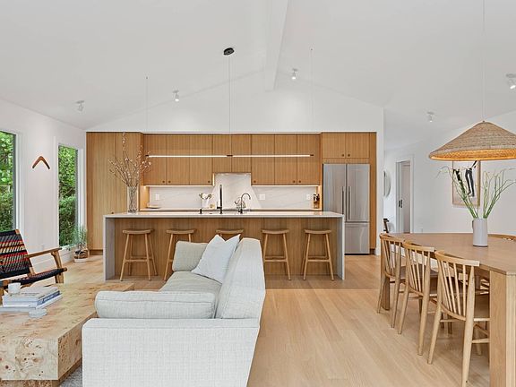 5th image of 62 Waterhole Rd