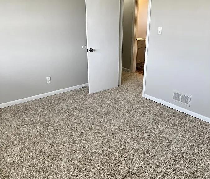 3104 Summit Ave #G — Photo 4