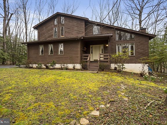 2nd image of 592 Pinedale Dr