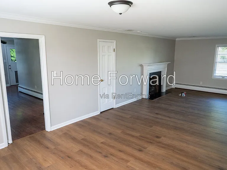 517 N 3rd St — Photo 5