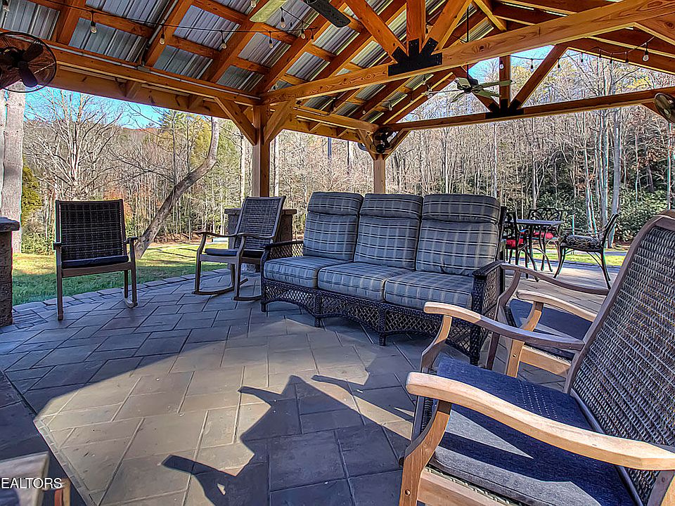25th image of 2000 E Millers Cove Rd