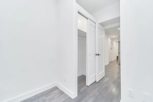 Rented by The Agency | media 10