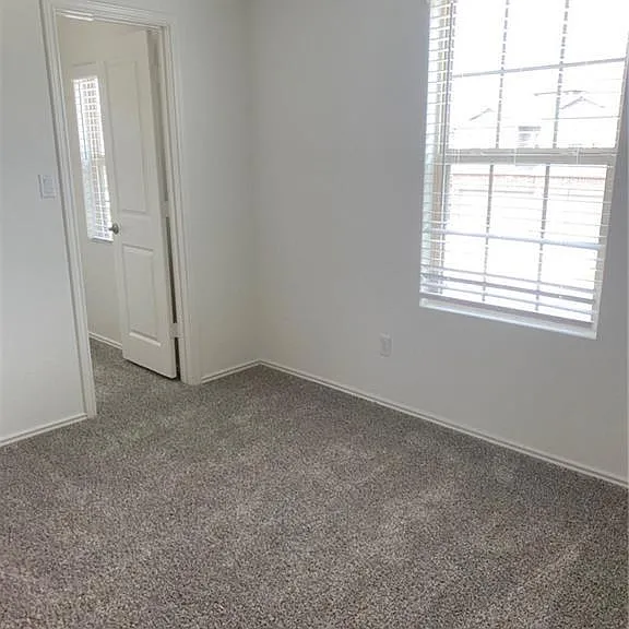 162 Andross Ln — Photo 7