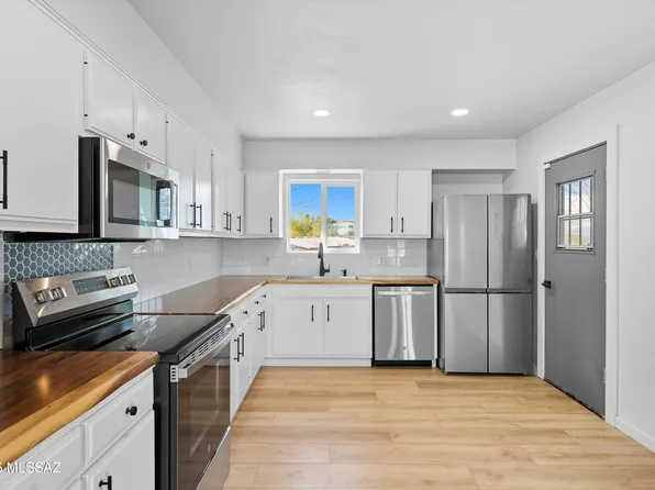 487 E Patrick Dr, Benson, AZ 85602