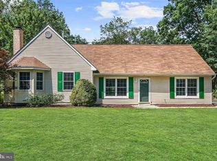 13 Centennial Rd, Sicklerville, NJ 08081