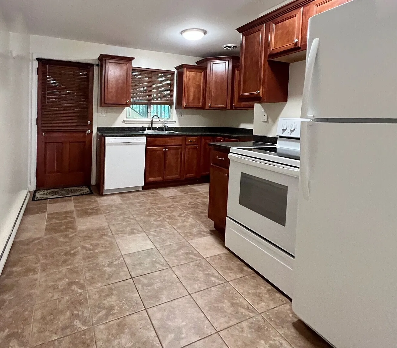 1 bed, 1.0 bath, 704 sqft, $1,695 — Photo 1