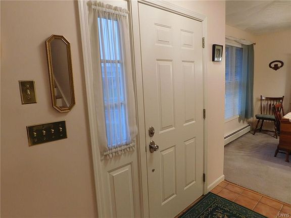 4th image of 29 Stanhope Ct