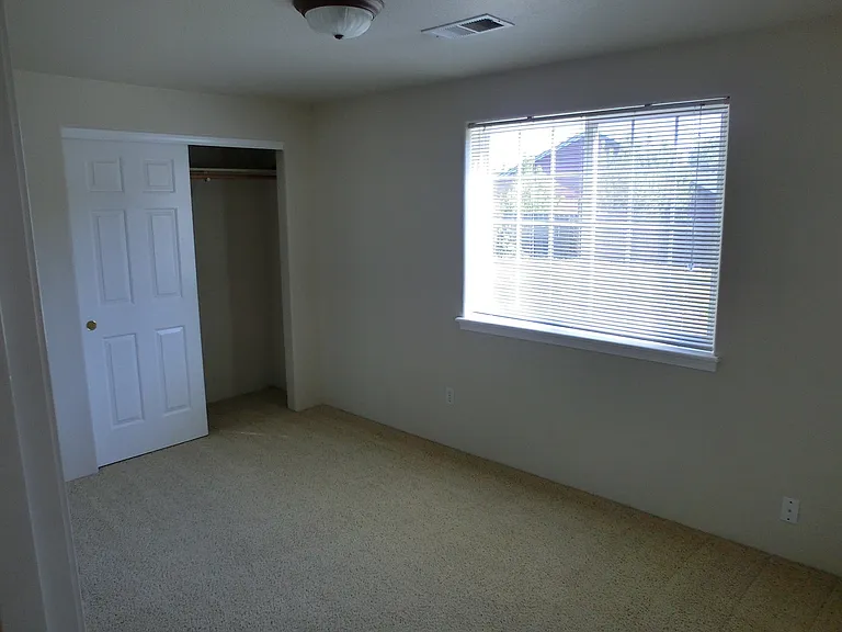 2639 SW Allen Creek Rd — Photo 6