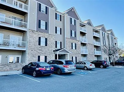 121 Colonnade Street — Photo 21