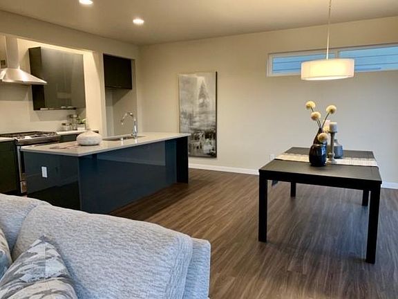 Dining area adjacent to the kitchen.