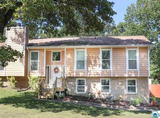 1426 Tropical Ln, Alabaster, AL 35007