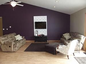 4th image of 1310 Sara Ave