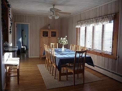 3rd image of 137 Haven Ave