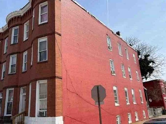 2nd image of 301 N Calhoun St