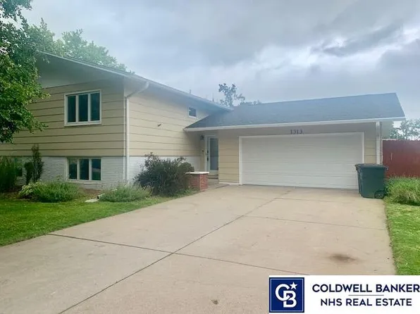 1313 Meadow Ln, York, NE 68467
