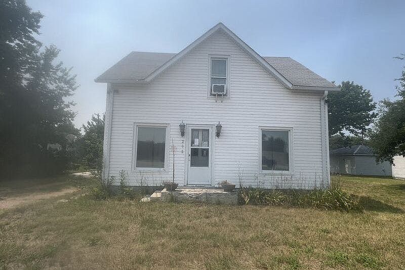 1st image of 208 N Hyde St