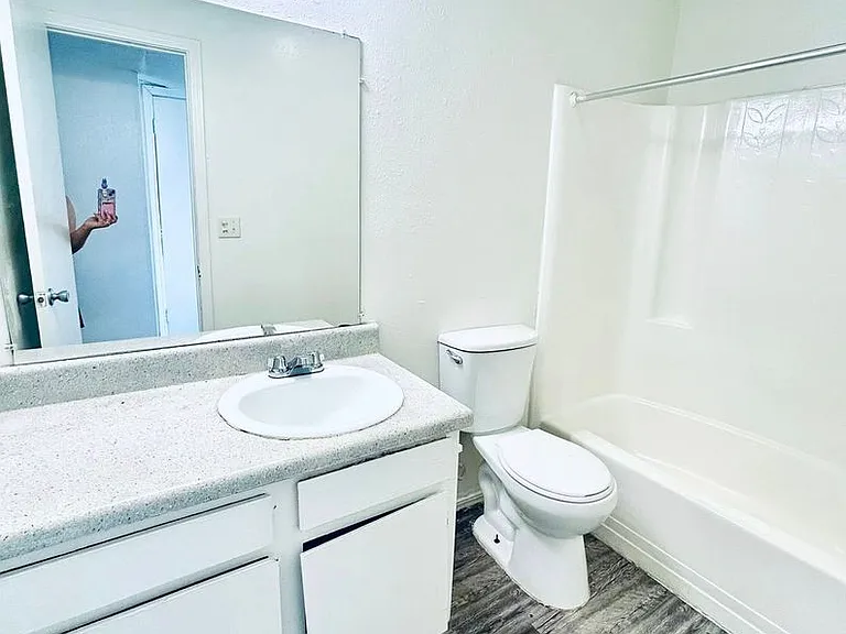 Sonterra Apartments (OK) — Photo 30